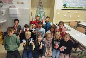 Začátek adventu ve II. B IMG_20251205_101041.jpg