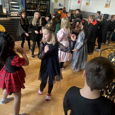 hallow5 hallow5.jpeg