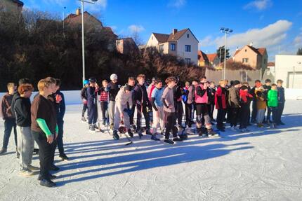 Hokejový turnaj 2. stupně Hokejovy_turnaj_-_2._stupen__37_.jpg